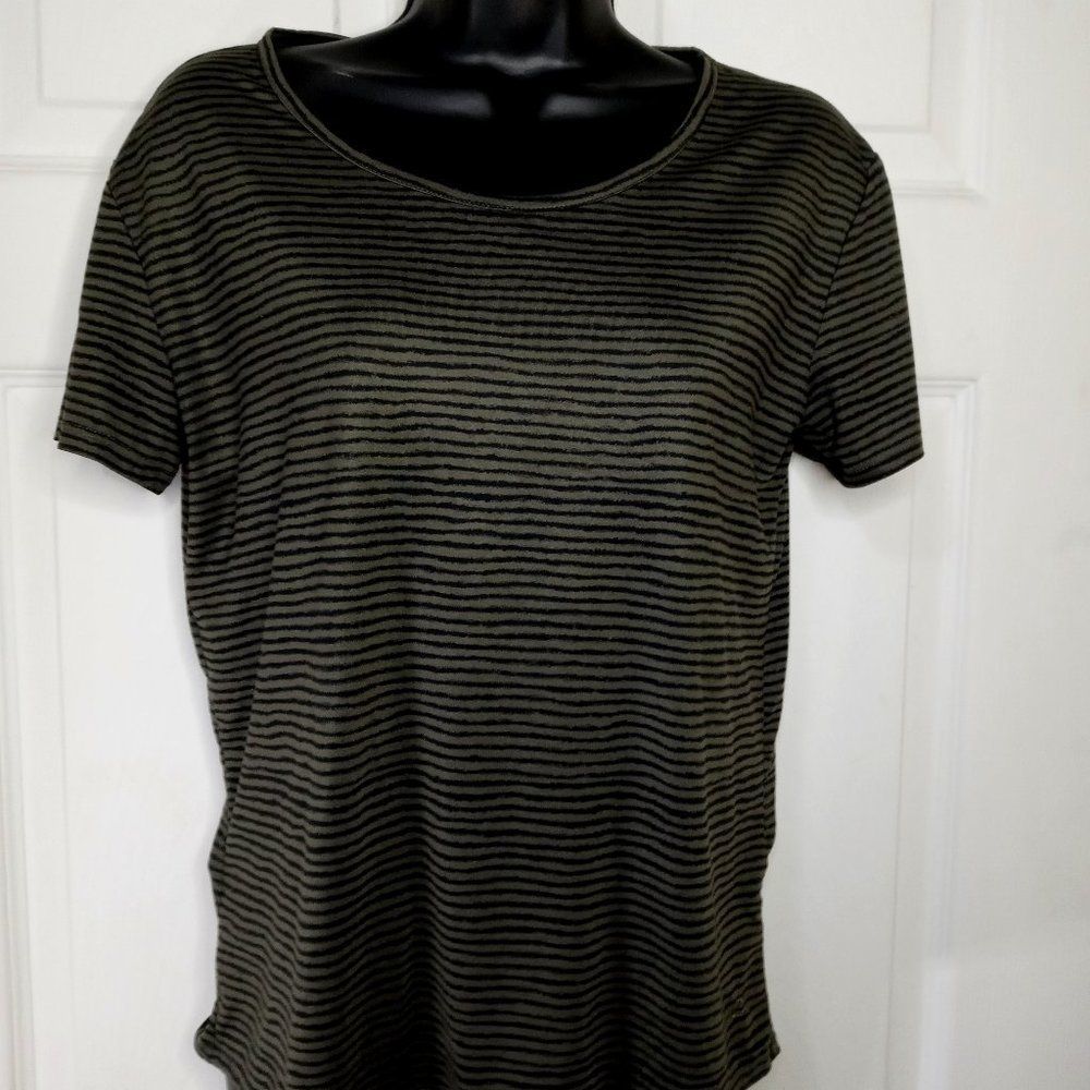 CHAMPION STRETCH TOP WITH BACK CUTOUT